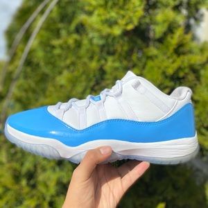 Jordan 11 UNC
